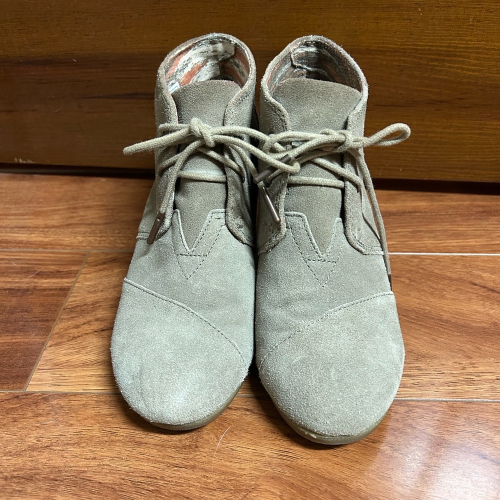 Toms Suede Ankle Boots in Taupe